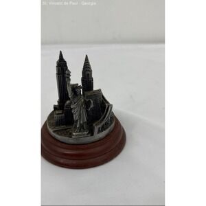 Vintage New York‎ City NYC Skyline WTC Empire State Statue of Liberty Figurine